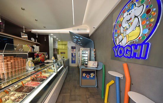 Yoghi Gelateria Yogurteria
